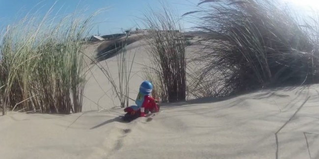 Dirty Toys 650 325 2