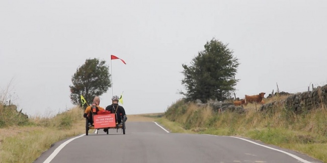 In the frame 650 325 2