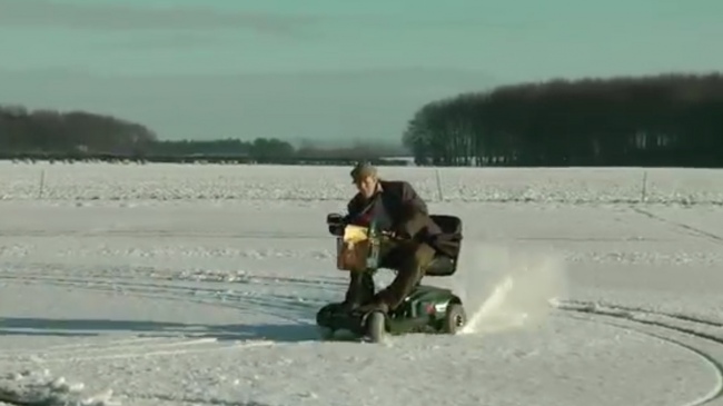70 MPH Mobility Scooter In The Snow